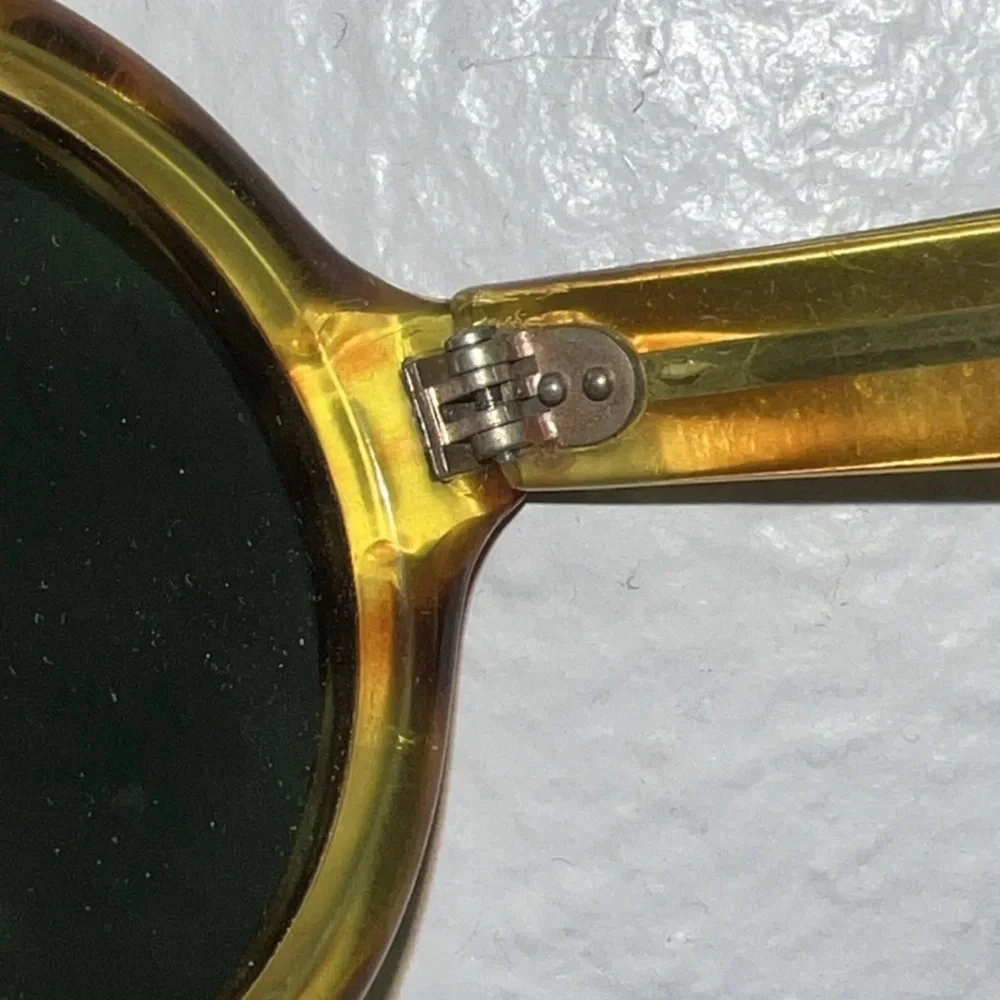 Vintage 1940s made in Italy tortoise shell round thick glasses Trendy Runway